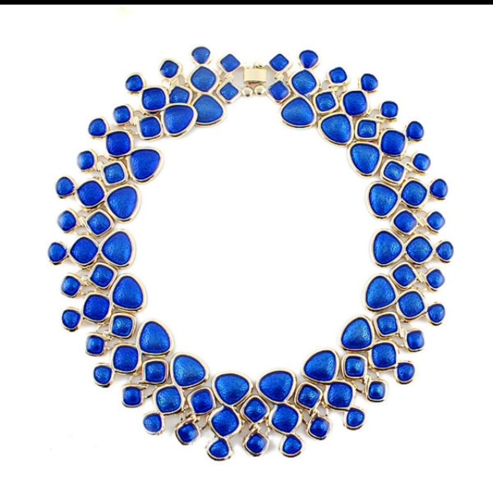 NWT!! Blue Bib Necklace