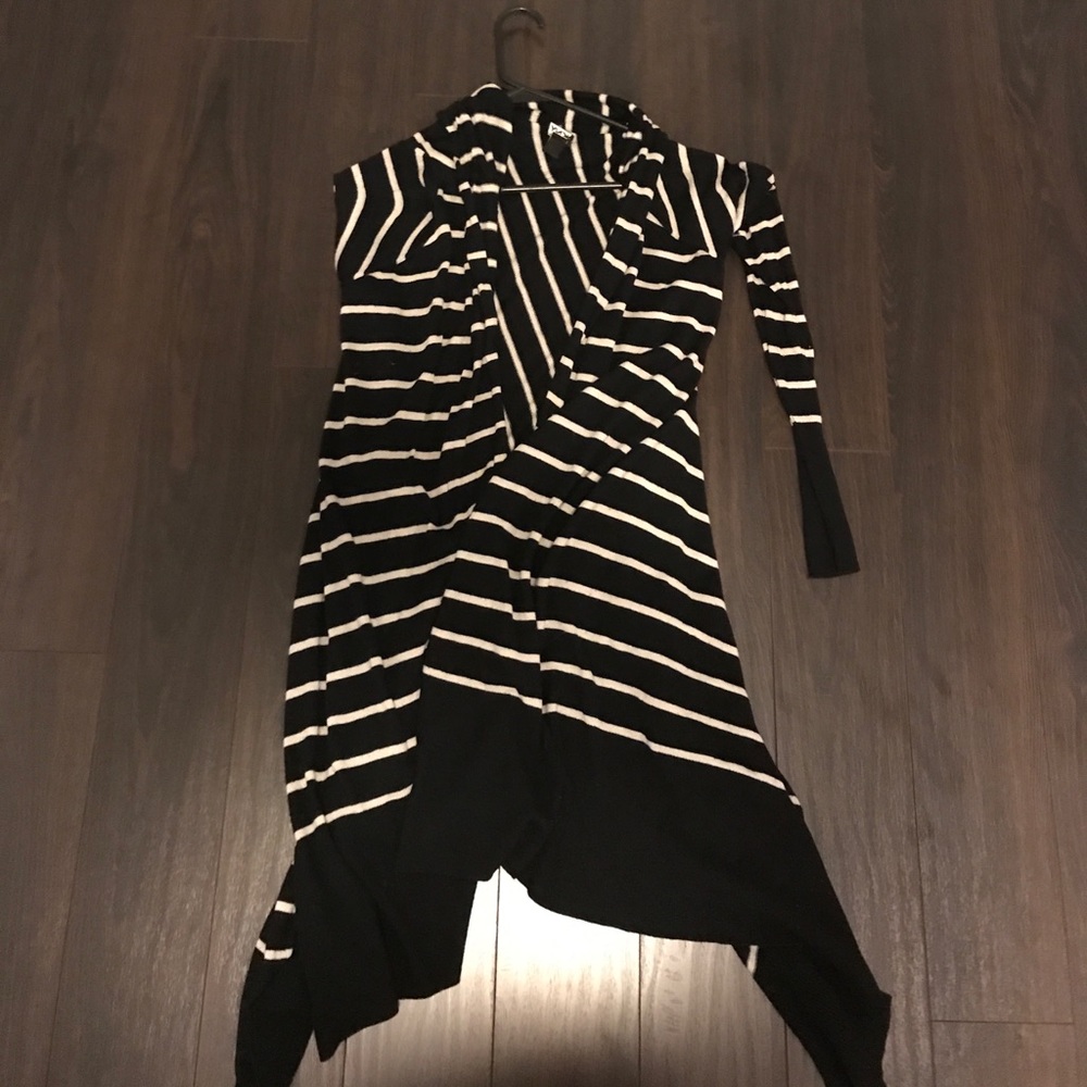 DKNY S wrap