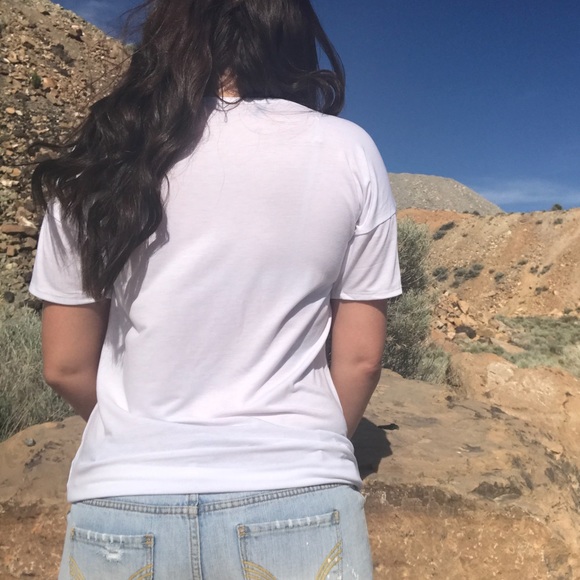 << Steer Skull Country Chic Loop Neck Tee Shirt >> - Picture 3 of 4