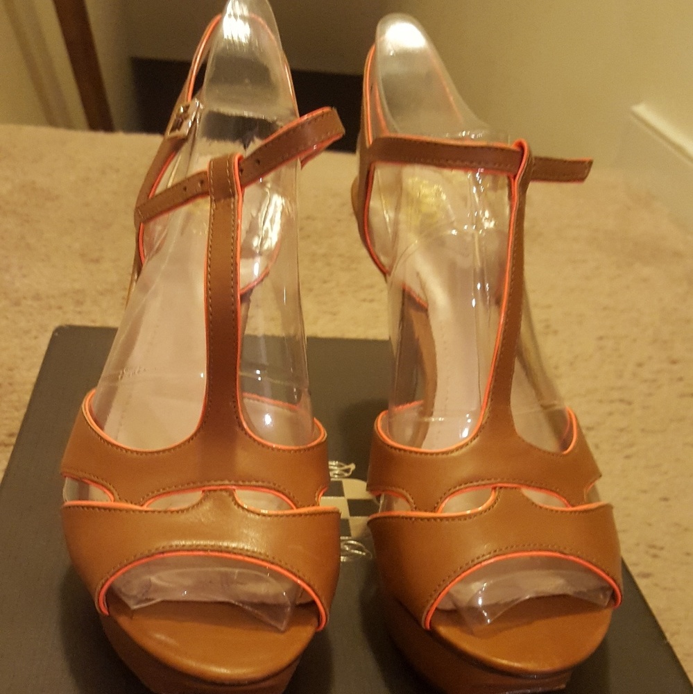 Vince Camuto heeled sandals