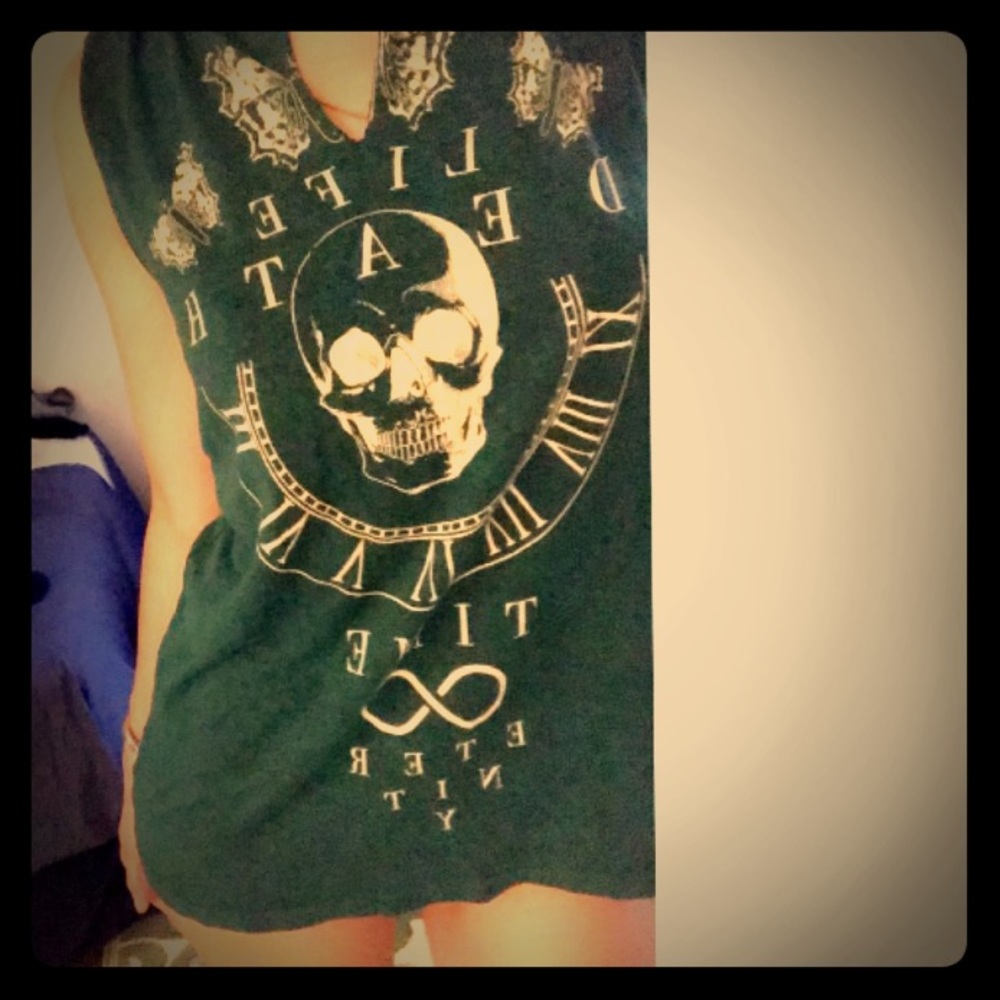 Deep V Neck graphic tee!