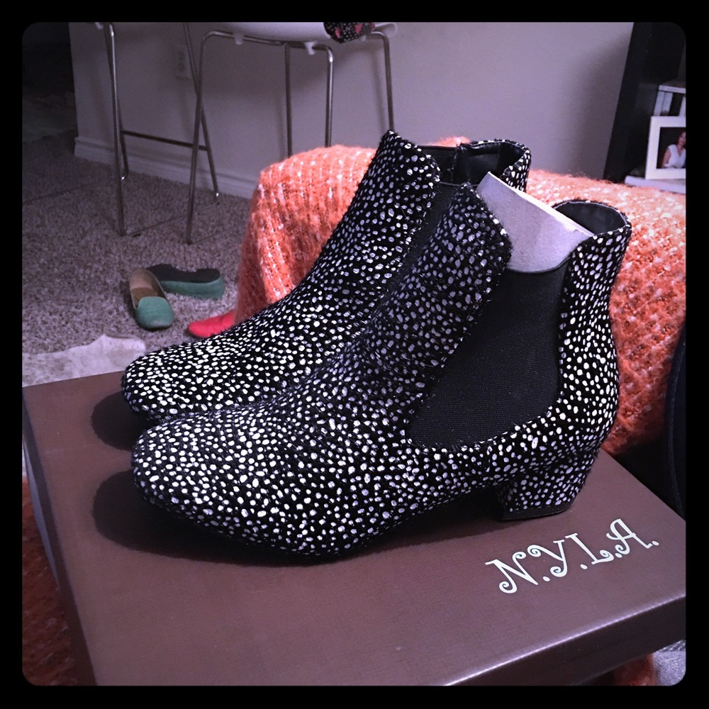 dotted  fur booties