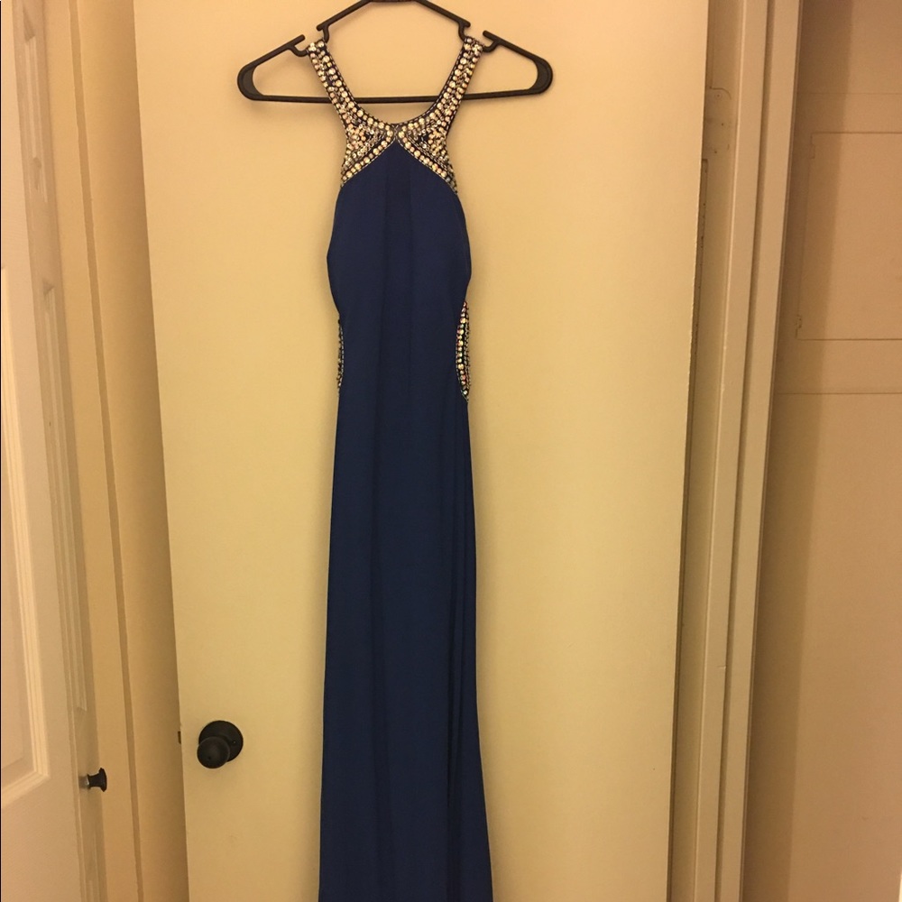 Dress - Picture 2 of 2