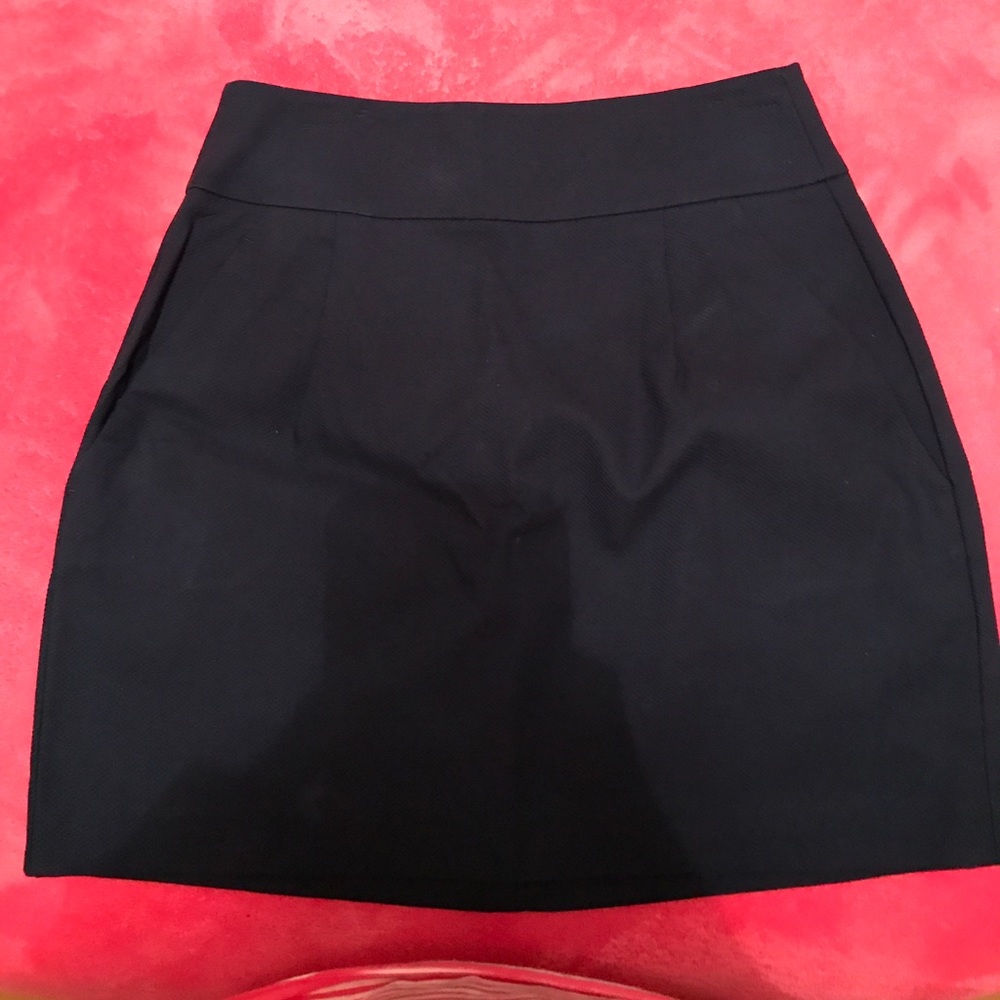 Navy blue theory skirt with pockets
