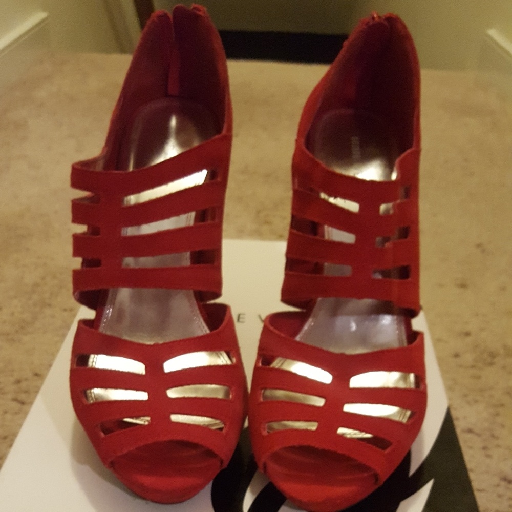 Nine West heels (suede )