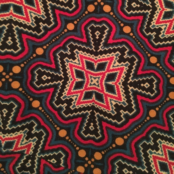 LuLaRoe Leggings TC - Picture 2 of 2