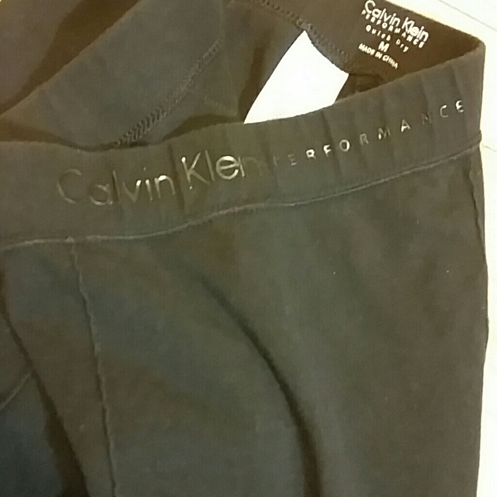 Calvin Klein Performance Quick Dry Leggings - Picture 3 of 4