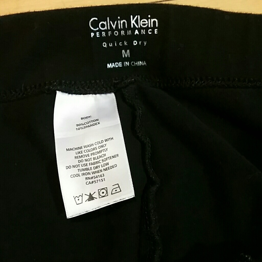 Calvin Klein Performance Quick Dry Leggings - Picture 4 of 4