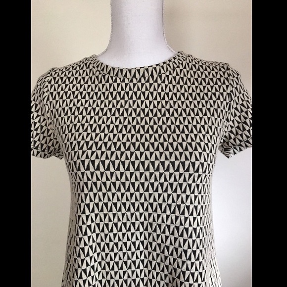 Zara Geometrics Short Sleeve Shift Dress - Picture 2 of 3