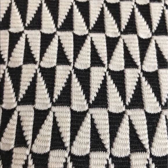 Zara Geometrics Short Sleeve Shift Dress - Picture 3 of 3