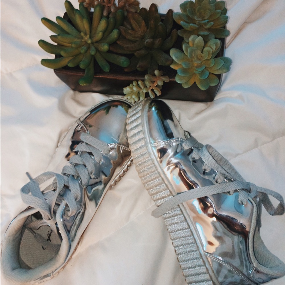 Metallica Platform Shoes 👡