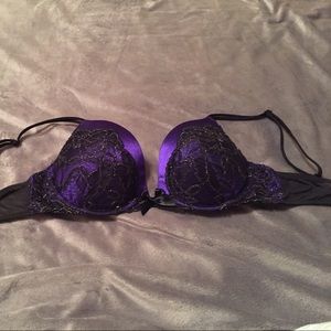 32 D Very Sexy Plunge Bra