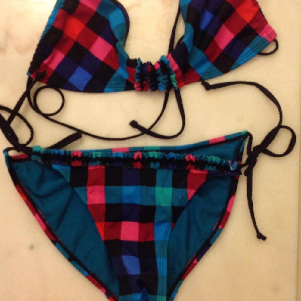 Xhilaration checkered bikini.