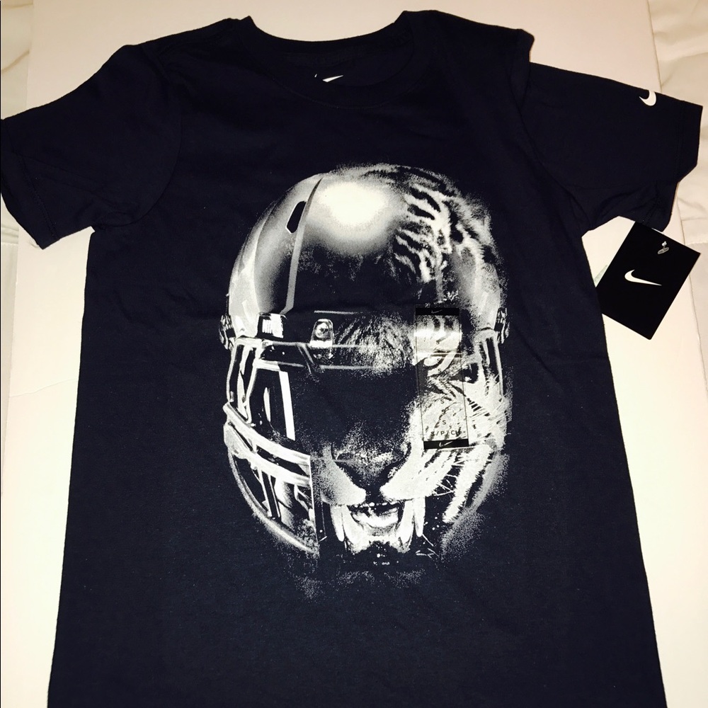 Nike Boys Tee Football Helmet 1/2 Tiger Navy Blue