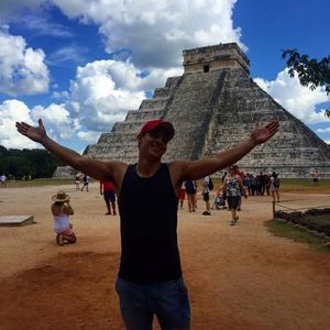 Meet your Posher, Manuel