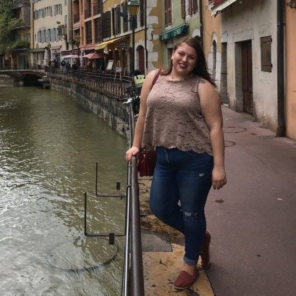 Meet your Posher, Andrea