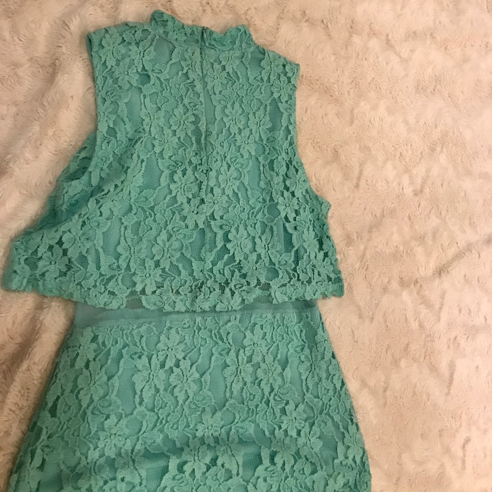 ❤️LACE DRESS - Picture 3 of 4