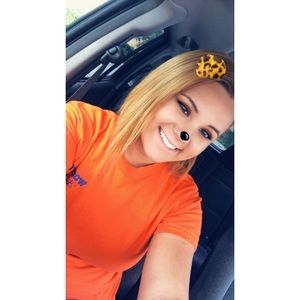 Meet your Posher, Kayla