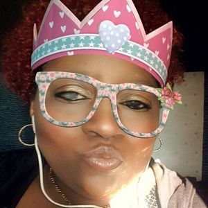 Meet your Posher, Toyneka