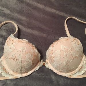 32C  Body By Victoria Push Up Bra