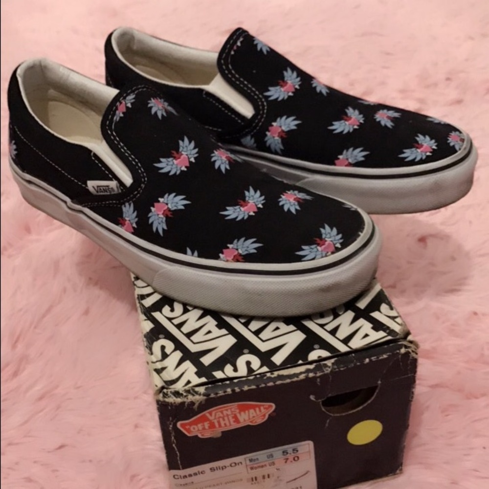 Vans classic slip on