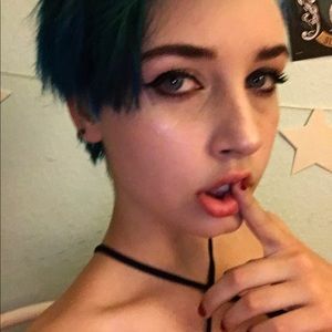 Meet your Posher, Ash