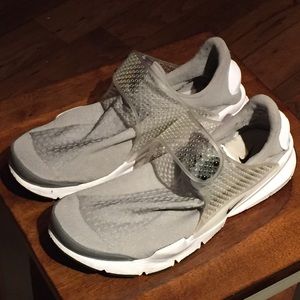 💎HOT🔥Nike Men/Women Sock Dart Shoe