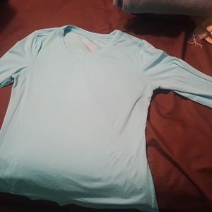 Athletic long sleeve shirt