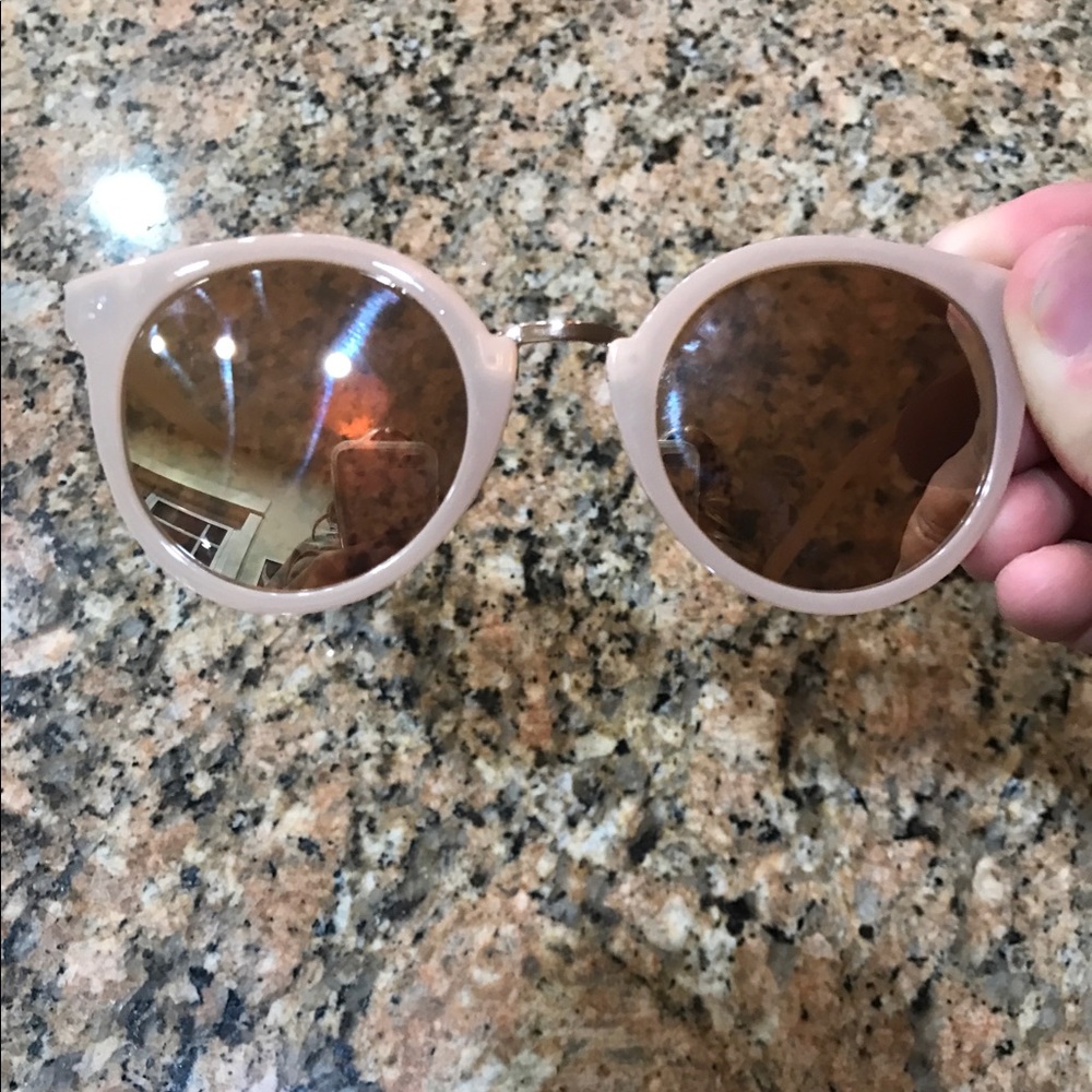 Women's sunglasses!