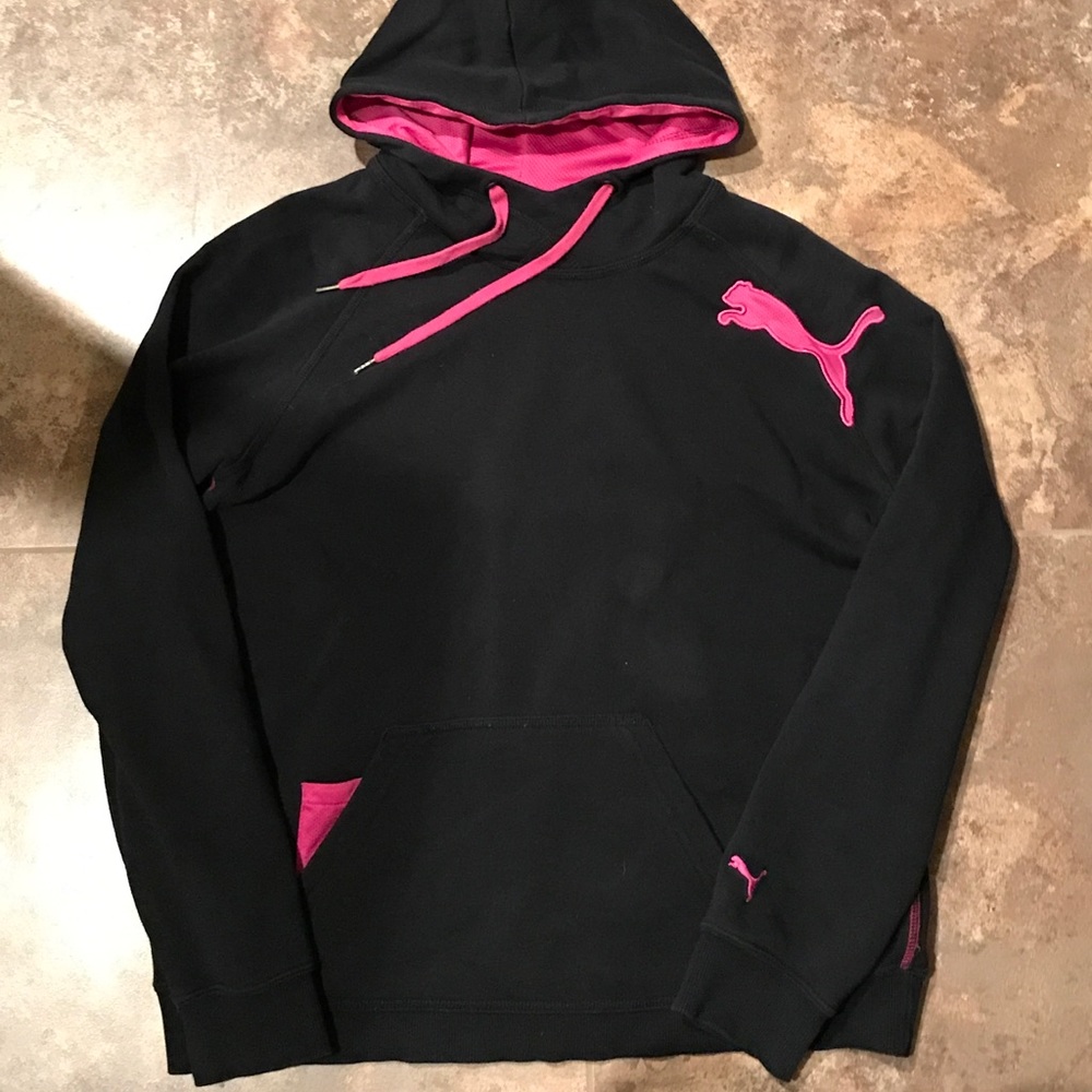 PUMA black hoodie, L