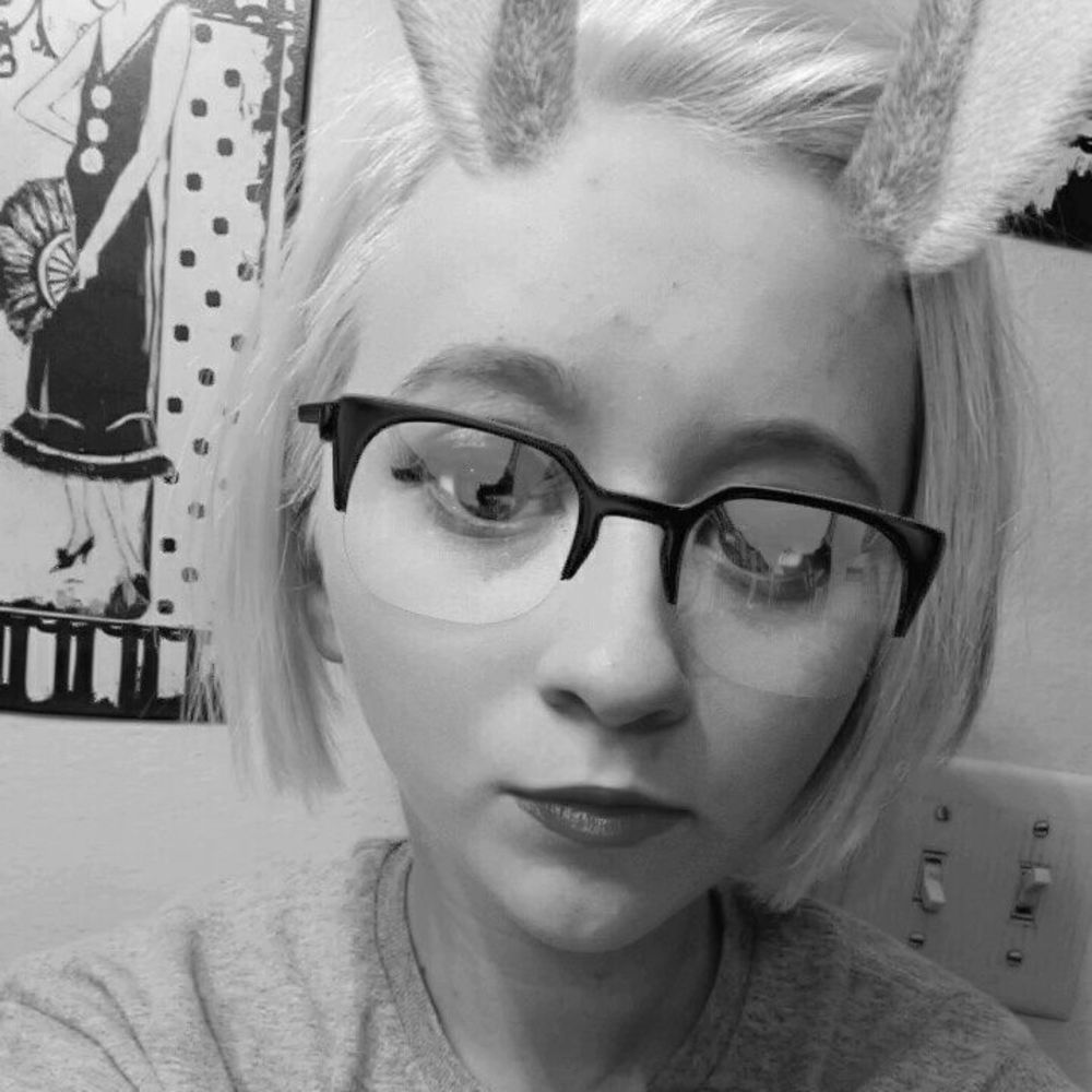 Meet your Posher, Emileigh