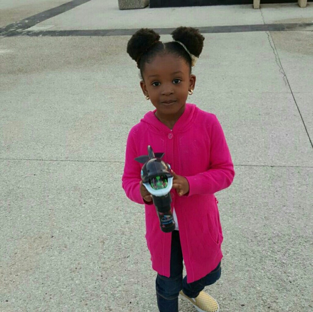 Meet your Posher, Omotayo