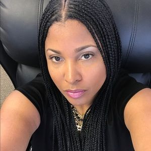 Meet your Posher, Felicia