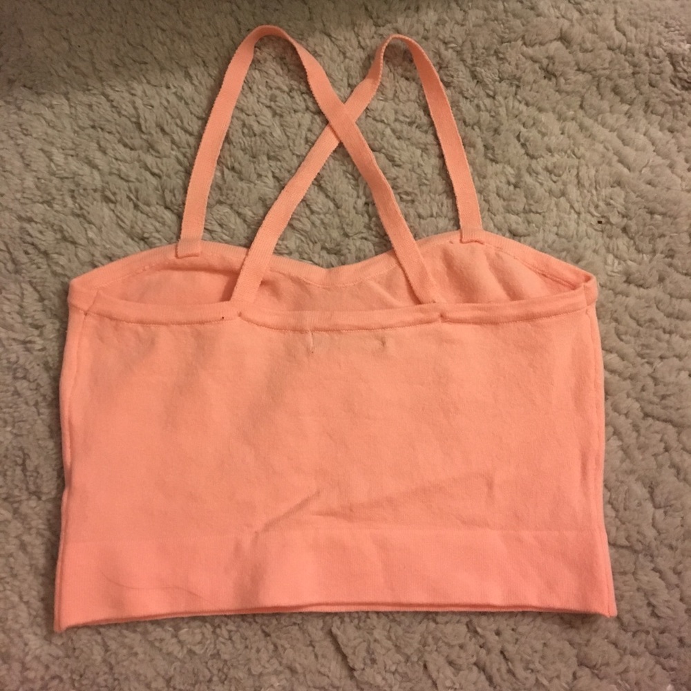 Crop top! - Picture 2 of 2