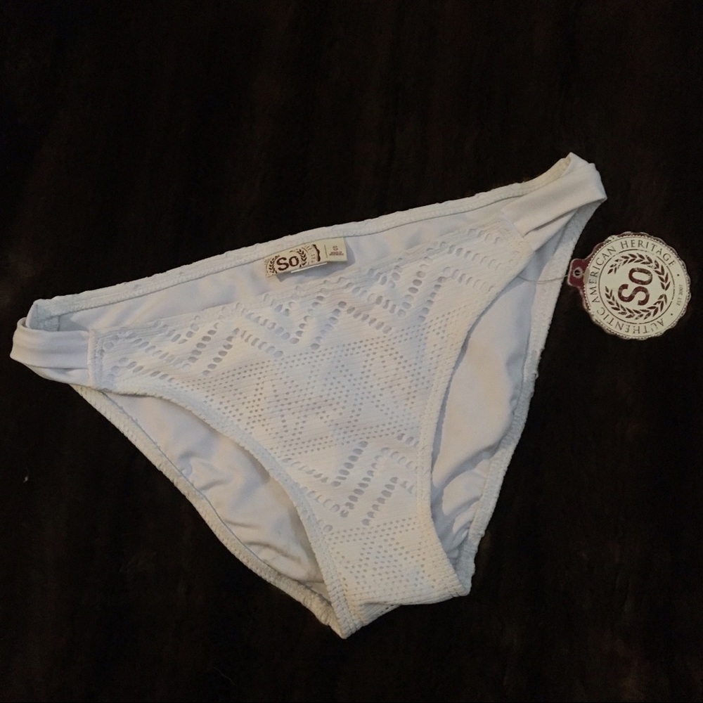 👙Fun White Bikini Bottoms!!👙