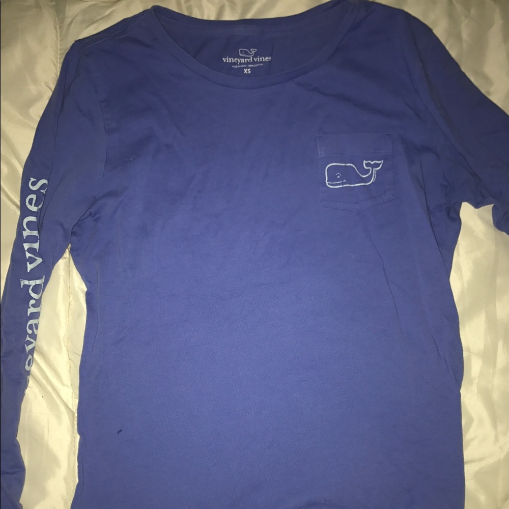 Vineyard vines blue shirt