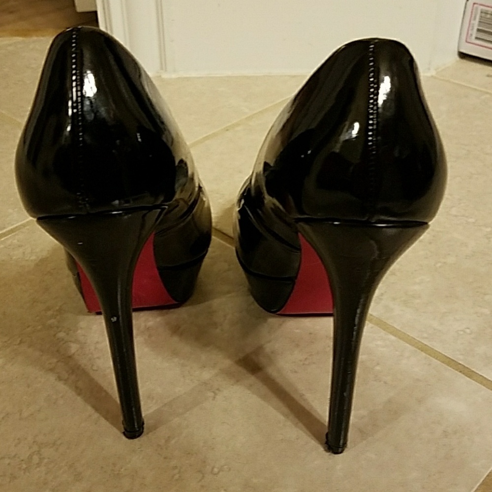Cutie and so elegant black high heels w.pink