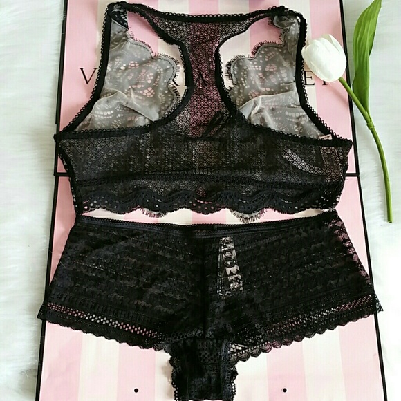 SET 🌼VS DREAM ANGELS BRALETTE SIZE L & PANTY L - Picture 2 of 3