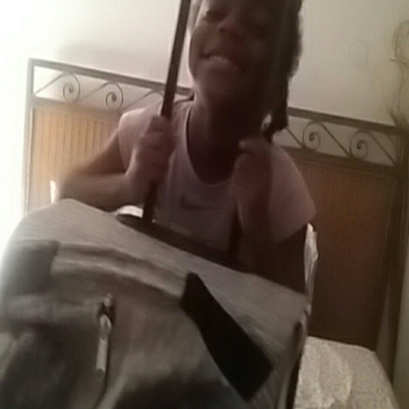 Showing - Picture 3 of 3