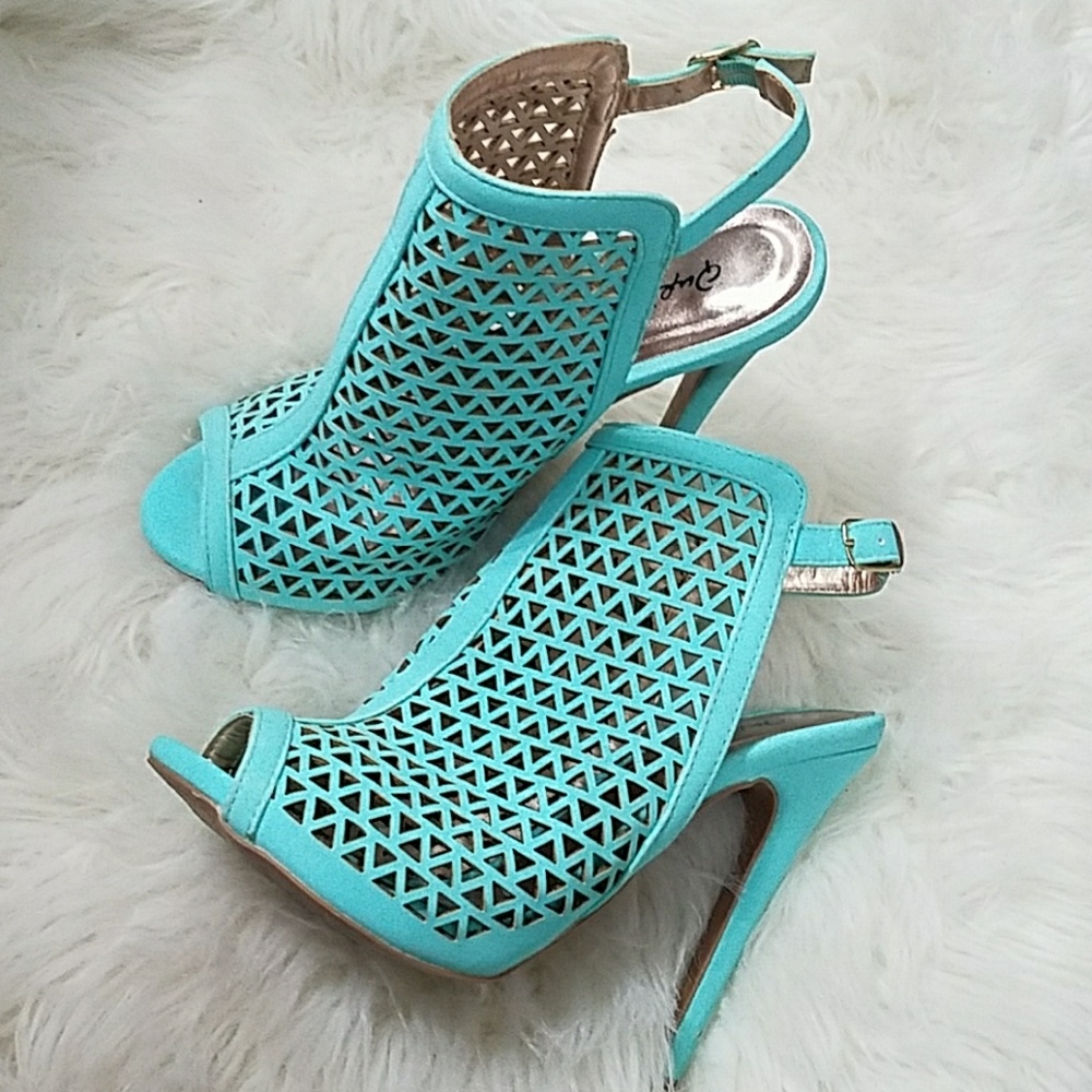 Sexy sky blue heels