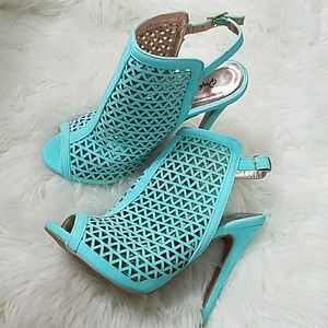 Sexy sky blue heels