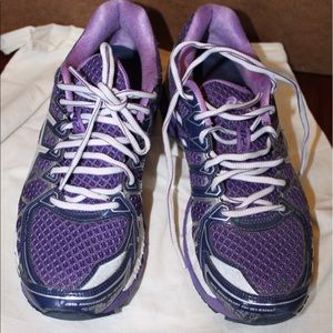 Asics Gel Kayano 20 -  Size 11 - EUC