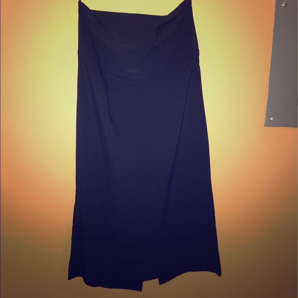 Level Eight Blk Strapless Fitted Dress.