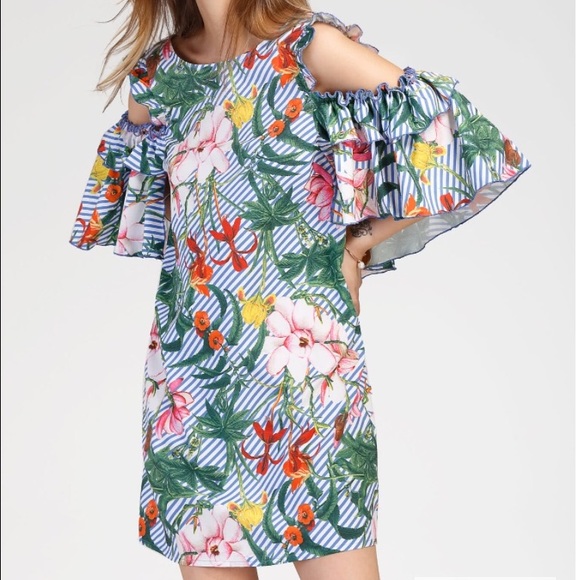 Floral Ruffle Cold Shoulder Dress - Picture 3 of 6