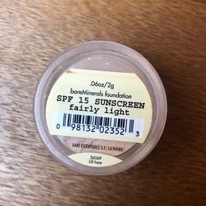 Bare Minerals Foundation in Fairly Light