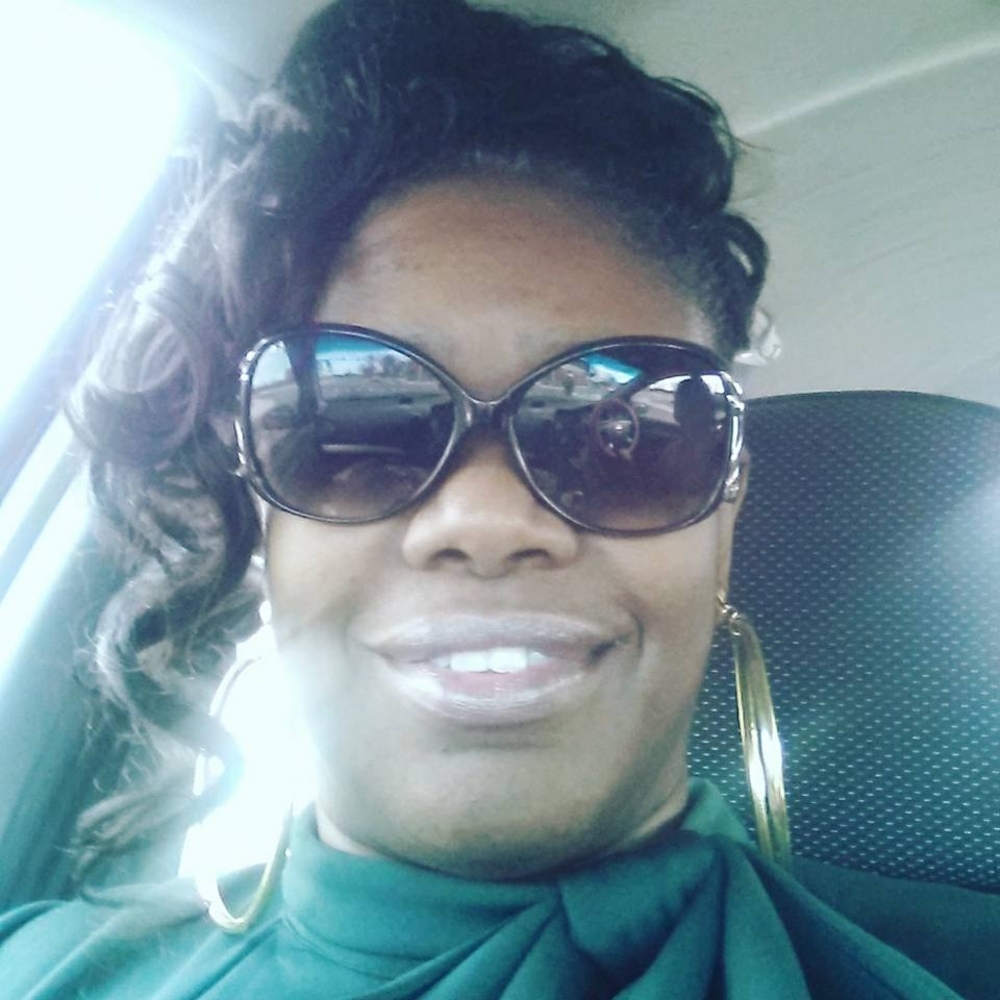 Meet your Posher, Pearlena