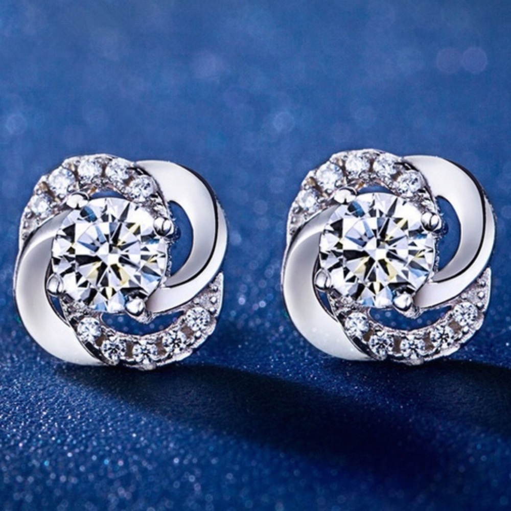 🌺STERLING SILVER GALAXY STUDS🌺