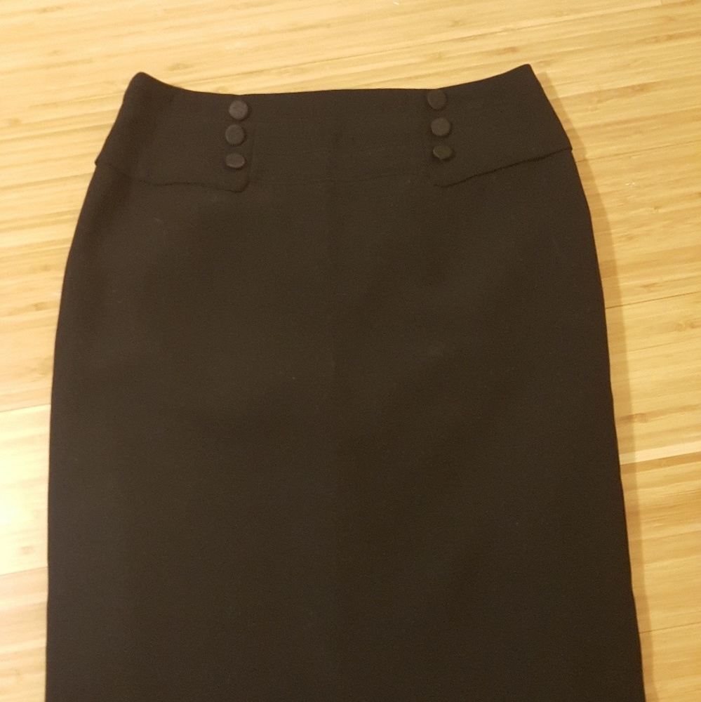 Black Pencil Skirt (XS)