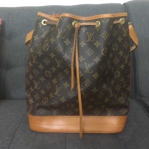 Vintage Louis Vuitton Lrg monogram Noe