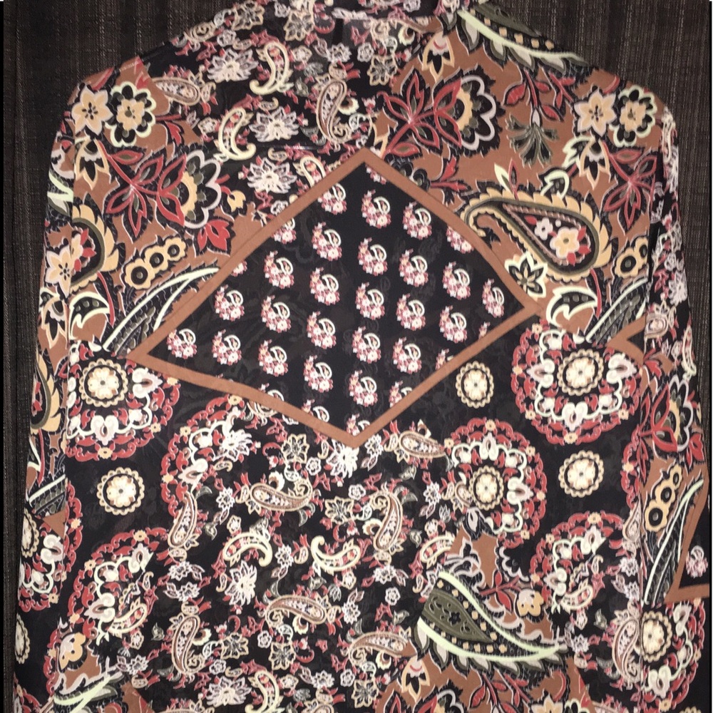 Lovely Dressy Paisley Blouse - Picture 2 of 3